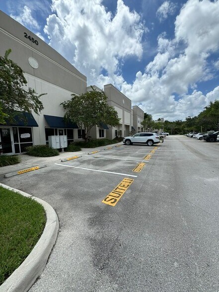 More Photos Of 2450 W Sample Rd, Pompano Beach Showroom For Lease