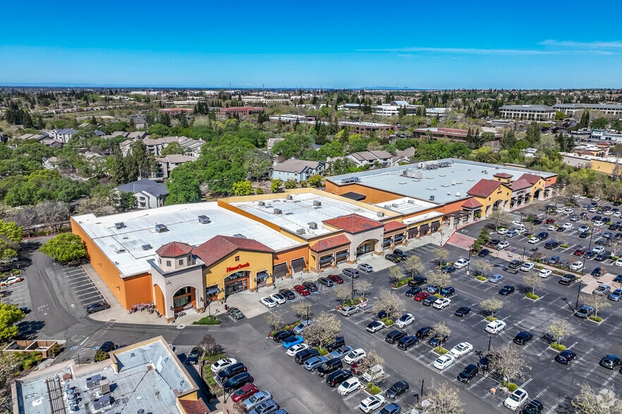 More Photos Of 8620-8690 Sierra College Blvd, Roseville Unknown For Lease