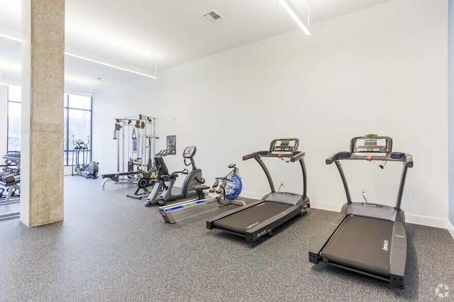 More Photos Of 11125 SE 21st St, Milwaukie Apartments For Lease