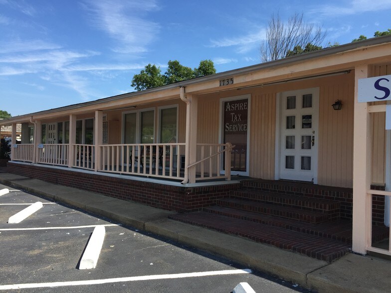 More Photos Of 1723-1755 Main St, Southaven Storefront Retail Office For Sale