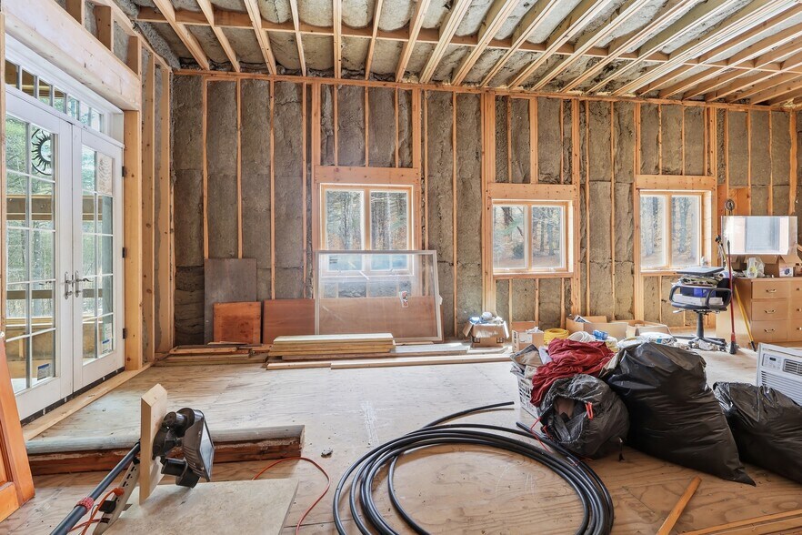 More Photos Of 1420 N High St, Bridgton Apartments For Sale