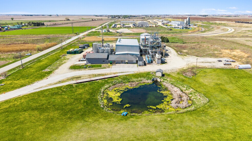 More Photos Of 5640 44th Ave S, Clinton Industrial For Sale