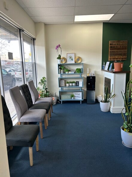 More Photos Of 63-17 Metropolitan Ave, Middle Village Warehouse For Lease