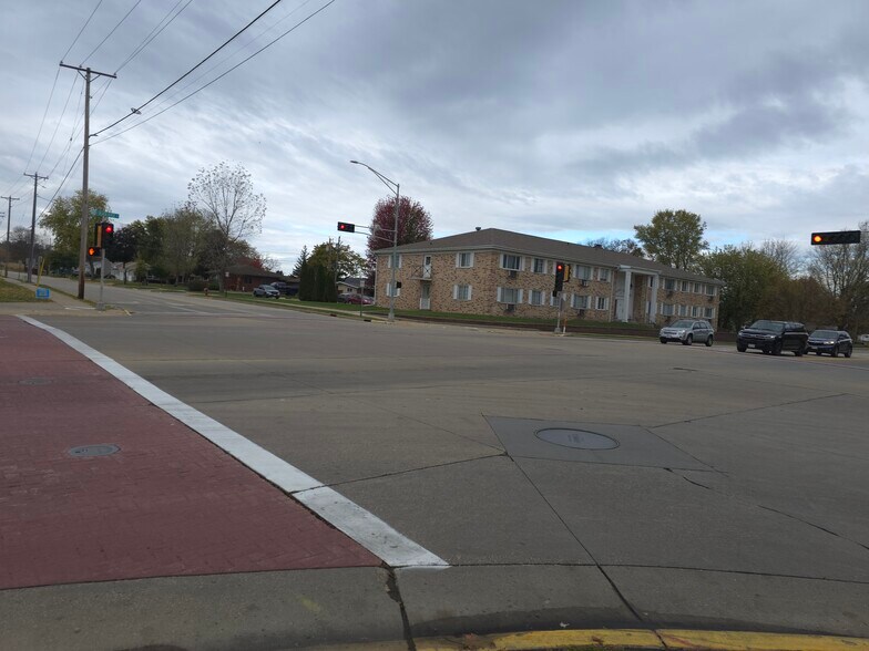 More Photos Of 711 W Montgomery St, Sparta Specialty For Sale