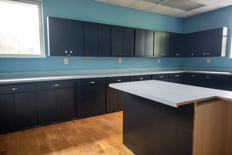 More Photos Of 103 N Washington Ave, Eatonton Medical For Lease