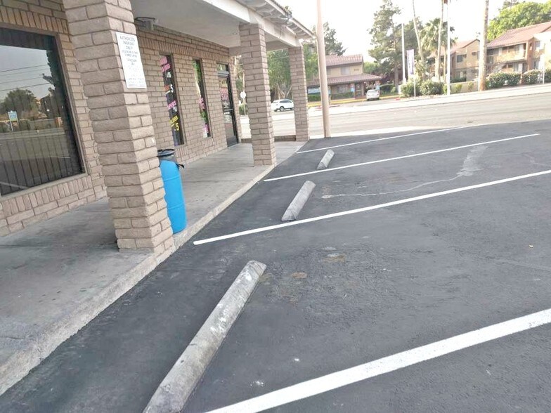 More Photos Of 3021 E Charleston Blvd, Las Vegas General Retail For Sale