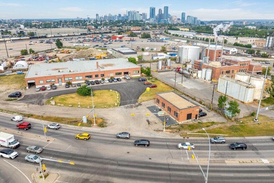 More Photos Of 2225 15th St SE, Calgary Warehouse For Sale