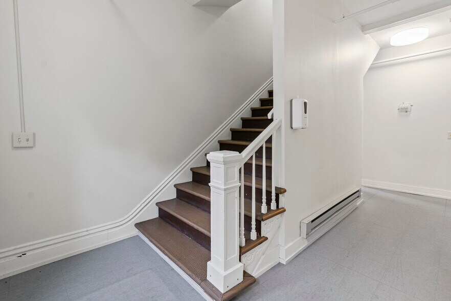 More Photos Of 40 E Main St, Canton Apartments For Sale