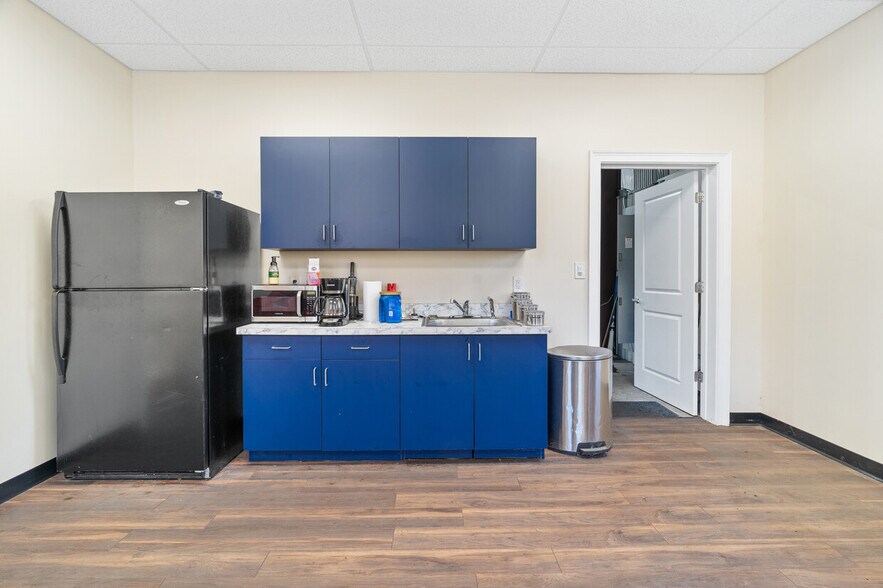 More Photos Of 150 Hiram Industrial Rd, Hiram Warehouse For Sale