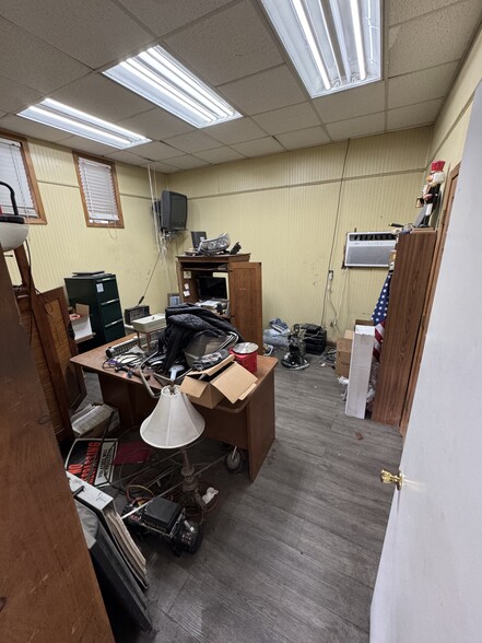More Photos Of 1708 Austell Rd SE, Marietta Auto Repair For Sale