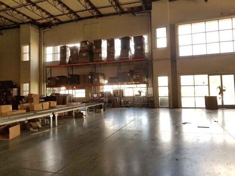 More Photos Of 13500 Marlay Ave, Fontana Warehouse For Lease