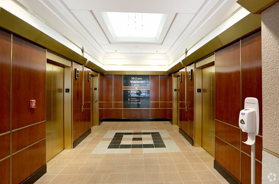More Photos Of 900 Elm St, Manchester Office For Lease