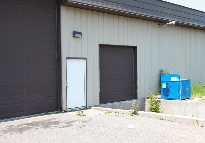More Photos Of 1401 Beaudry Blvd, Hudson Warehouse For Sale