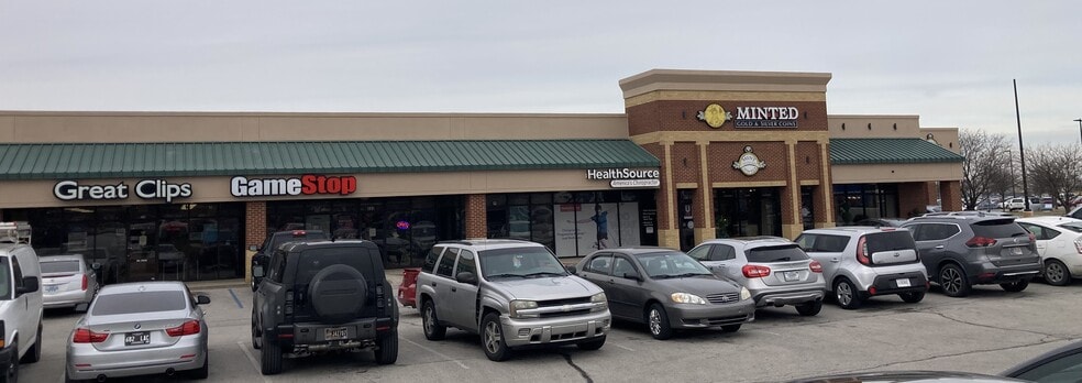 More Photos Of 1305 Veterans Pky, Clarksville Storefront For Lease