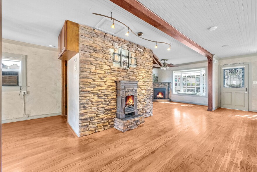 More Photos Of 41955 Main St, Temecula Freestanding For Sale