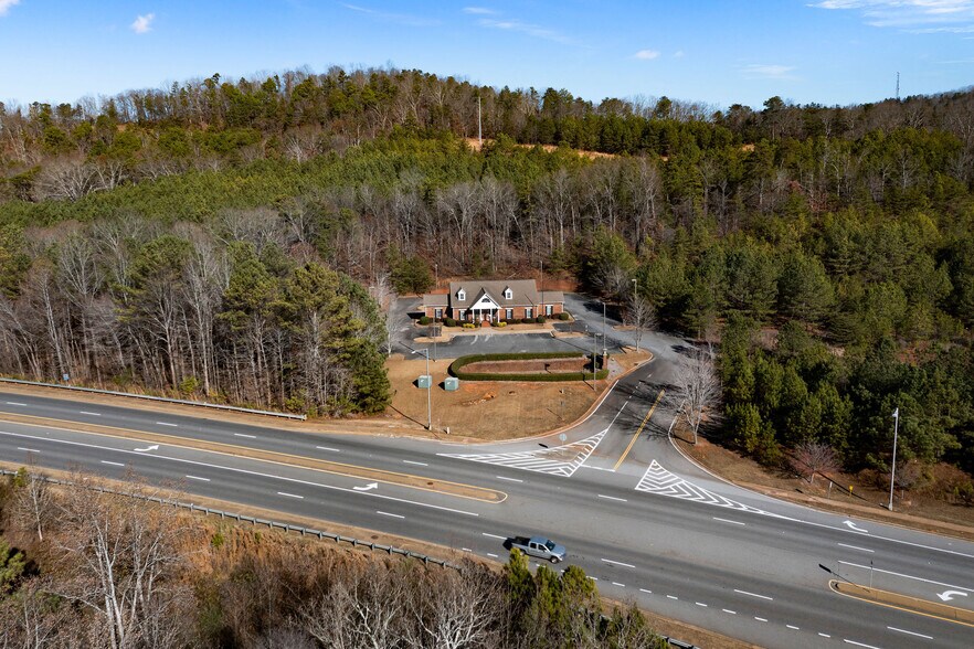 More Photos Of 1300 E Main St, Cartersville Medical For Sale