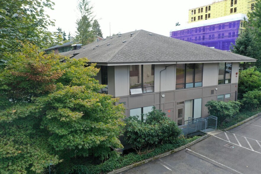 More Photos Of 1900 116th Ave NE, Bellevue Medical For Lease