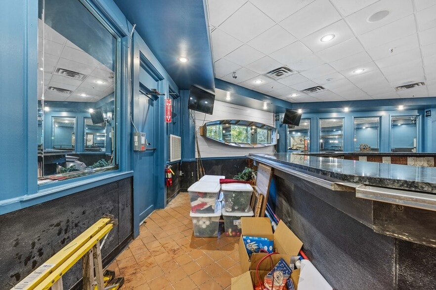 More Photos Of 1405 Gornto Rd, Valdosta Restaurant For Sale