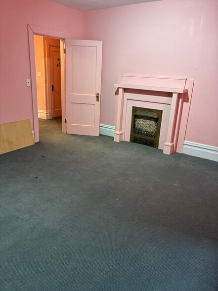 More Photos Of 3003 Murdoch Ave, Parkersburg Office For Lease