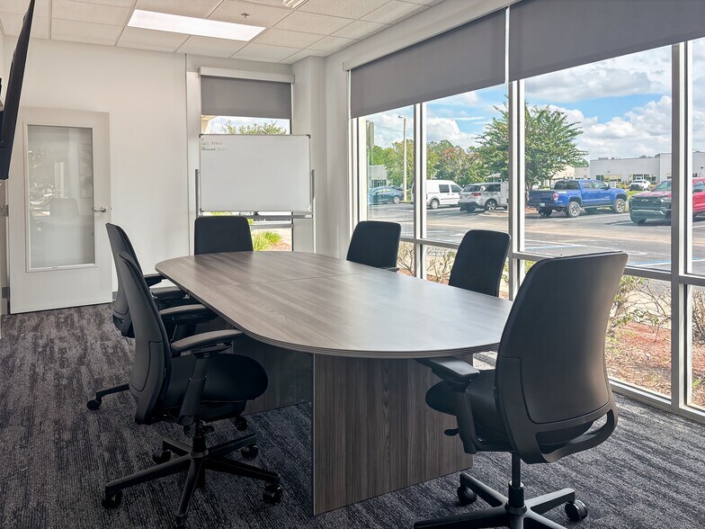 More Photos Of 1845 Town Center Blvd, Orange Park Coworking Space