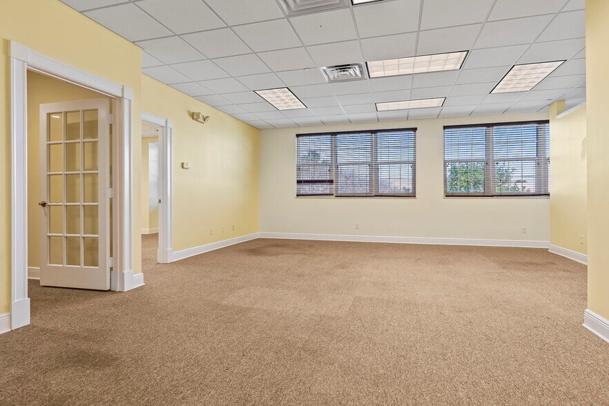 More Photos Of 5070 Highway A1A, Vero Beach Medical For Lease