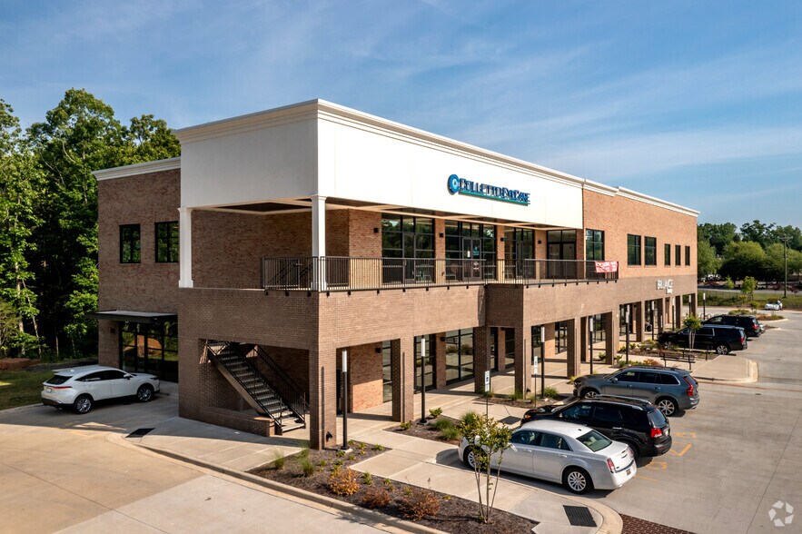 More Photos Of 247 E Mount Gallant Rd, Rock Hill General Retail For Lease