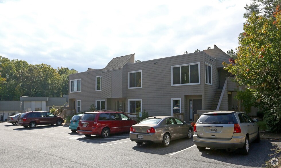 More Photos Of 13541 E Boundary Rd, Midlothian Office For Sale