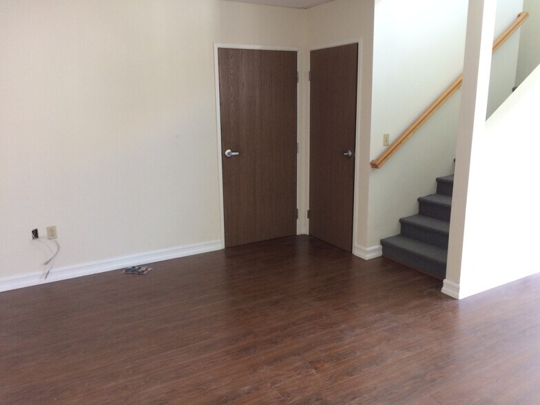 More Photos Of 12335 Denholm Dr, El Monte Warehouse For Lease