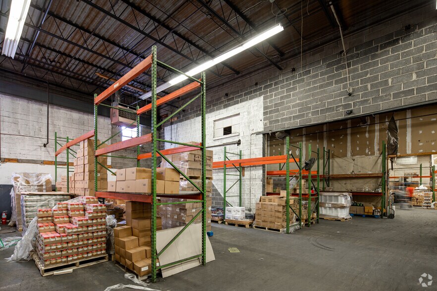 More Photos Of 6-12 Hoover Ave, Haverstraw Warehouse For Lease