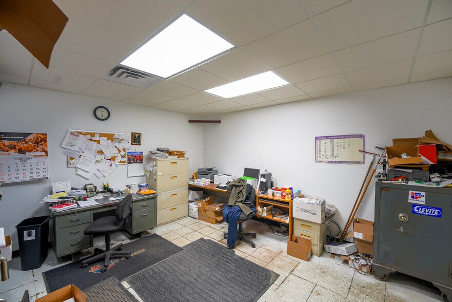 More Photos Of 193 Dix Ave, Glens Falls Freestanding For Sale