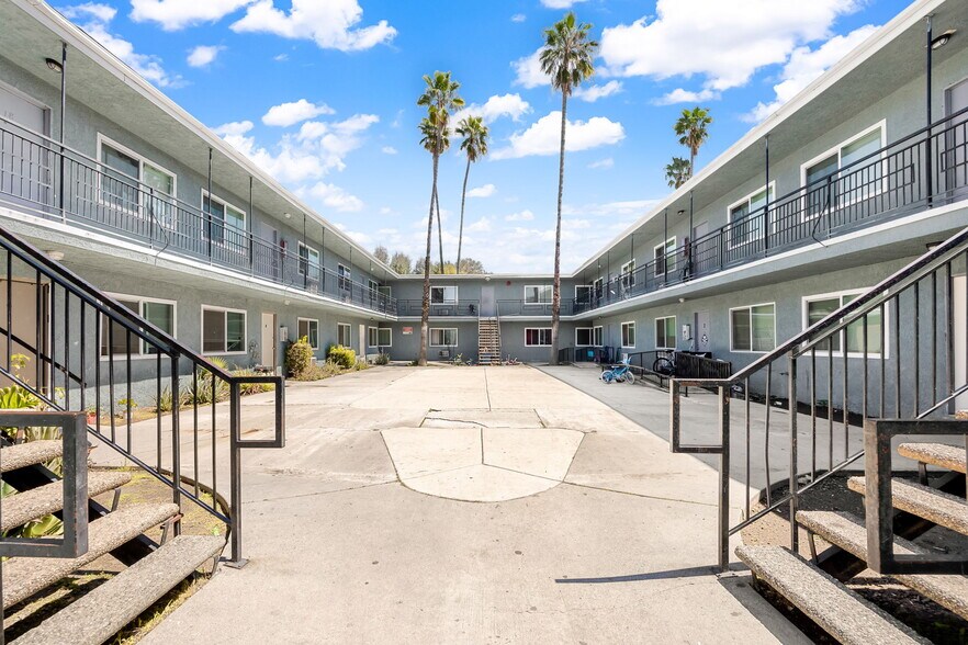 More Photos Of 1414-1446 E Citrus St, San Bernardino Apartments For Sale