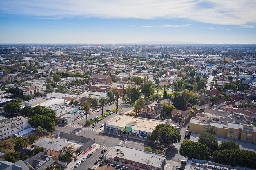 More Photos Of 1900-1914 W Pico Blvd, Los Angeles General Retail For Sale