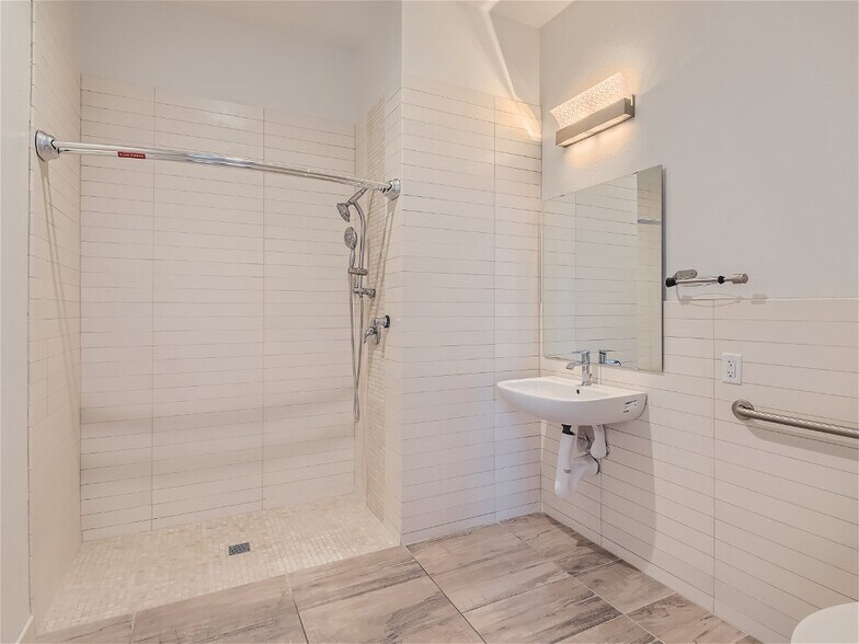 More Photos Of 7336 W Post Rd, Las Vegas Loft Creative Space For Lease