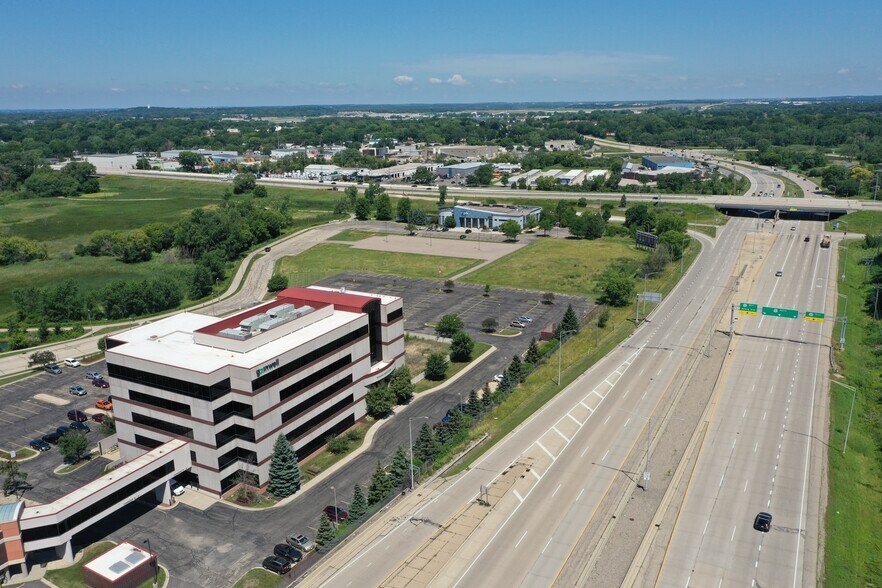 More Photos Of 313 Blettner Blvd, Madison Office For Sale