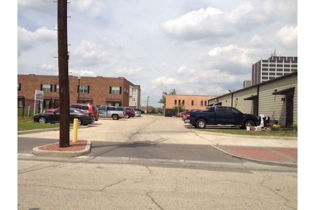 More Photos Of 790 Neches, Beaumont Restaurant For Lease