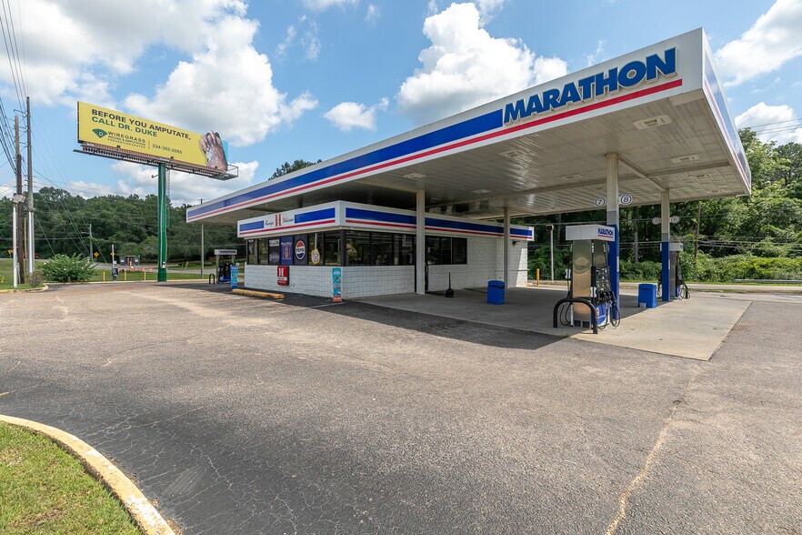 More Photos Of 3301 W Main St, Dothan Service Station For Sale