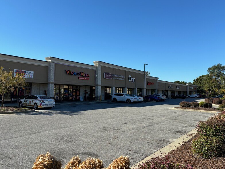 Primary Photo Of 2701 Frederick Rd, Opelika Unknown For Lease