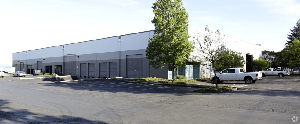 More Photos Of 3002-3004 NE 112th Ave, Vancouver Distribution For Lease