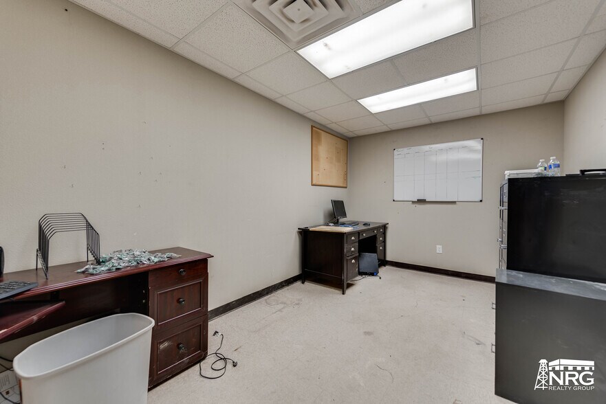 More Photos Of 13100 State Highway 191, Midland Manufacturing For Lease