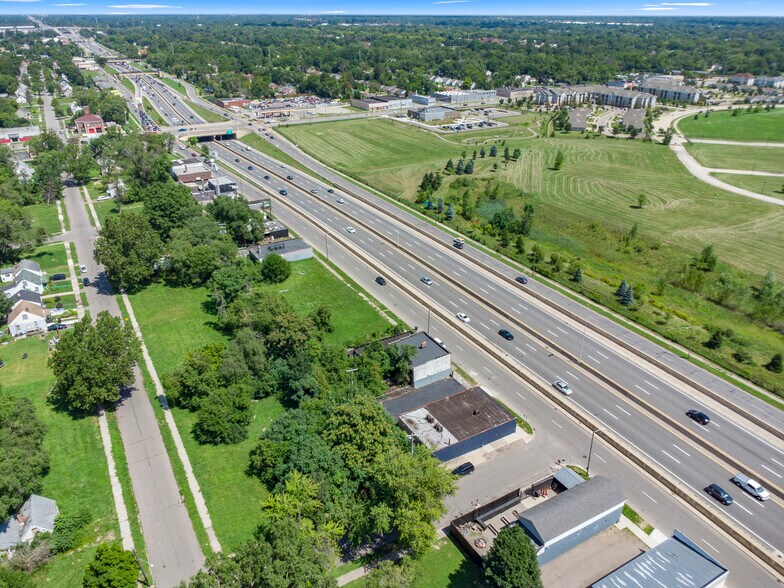 More Photos Of 8411 Southfield Fwy, Detroit Auto Dealership For Sale