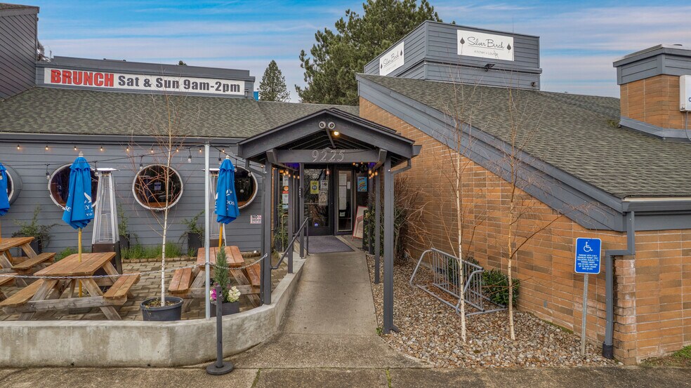 More Photos Of 9225 SW Allen Rd, Portland Restaurant For Sale