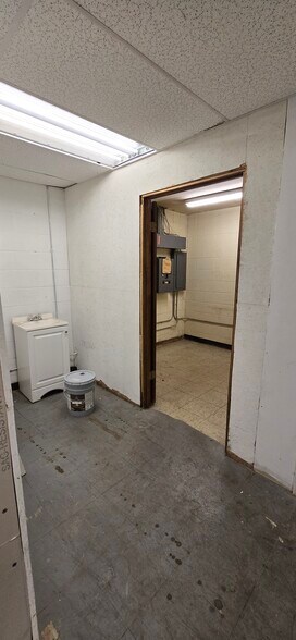 More Photos Of 6743-6779 Stage Rd, Memphis Unknown For Lease