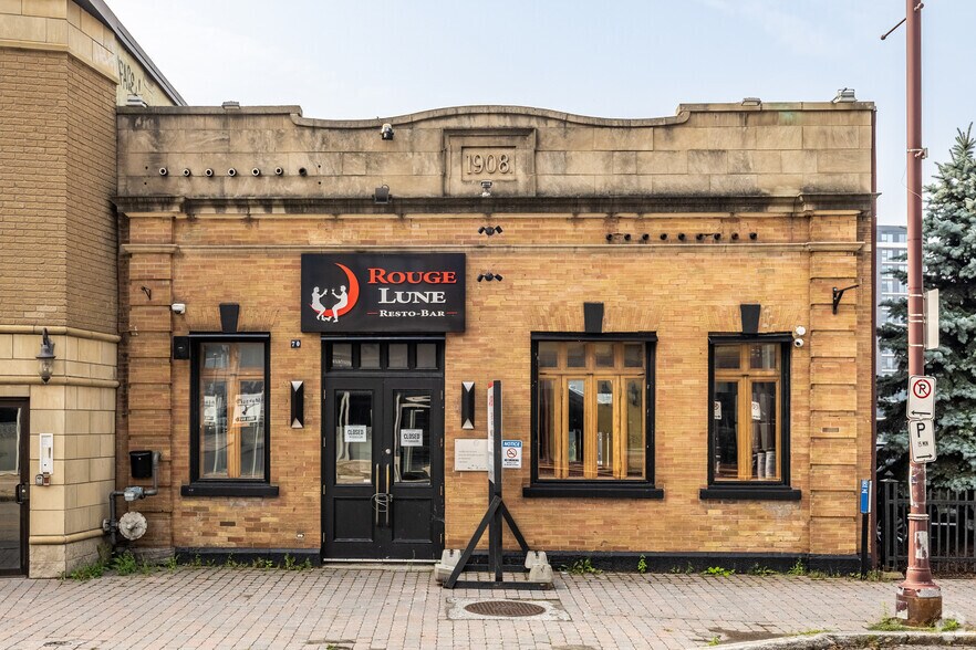 More Photos Of 70 Prom Du Portage, Gatineau Restaurant For Lease