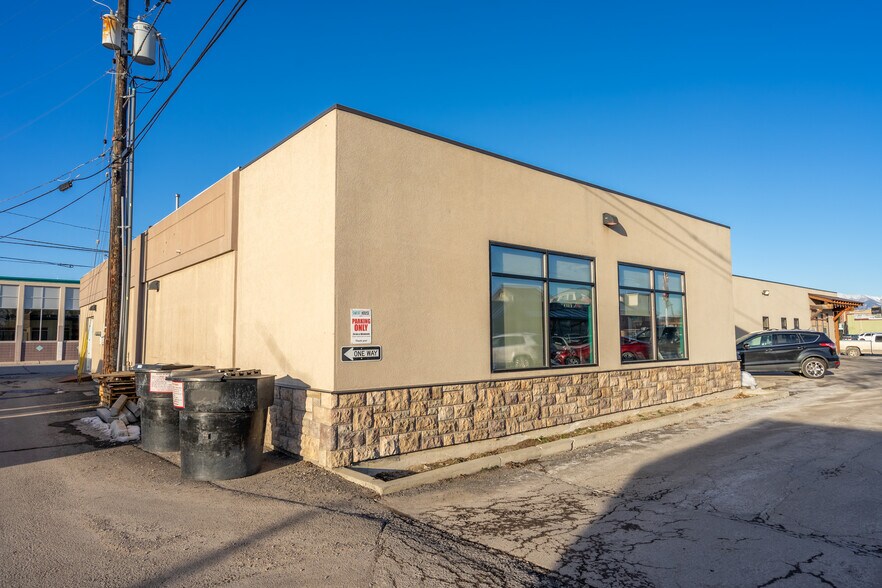 More Photos Of 300 1st Ave W, Kalispell Storefront Retail Office For Sale