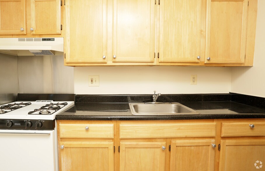 More Photos Of 3647 6th St SE, Washington Apartments For Sale