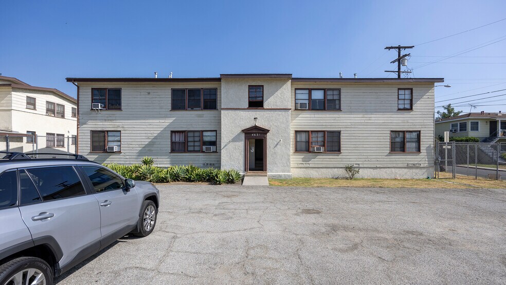 More Photos Of 4650 York Boulevard, Los Angeles Multifamily For Sale