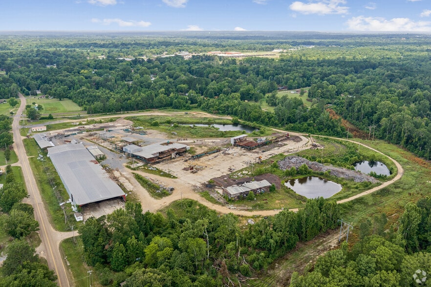 More Photos Of 111 Ouachita 301, Camden Manufacturing For Sale