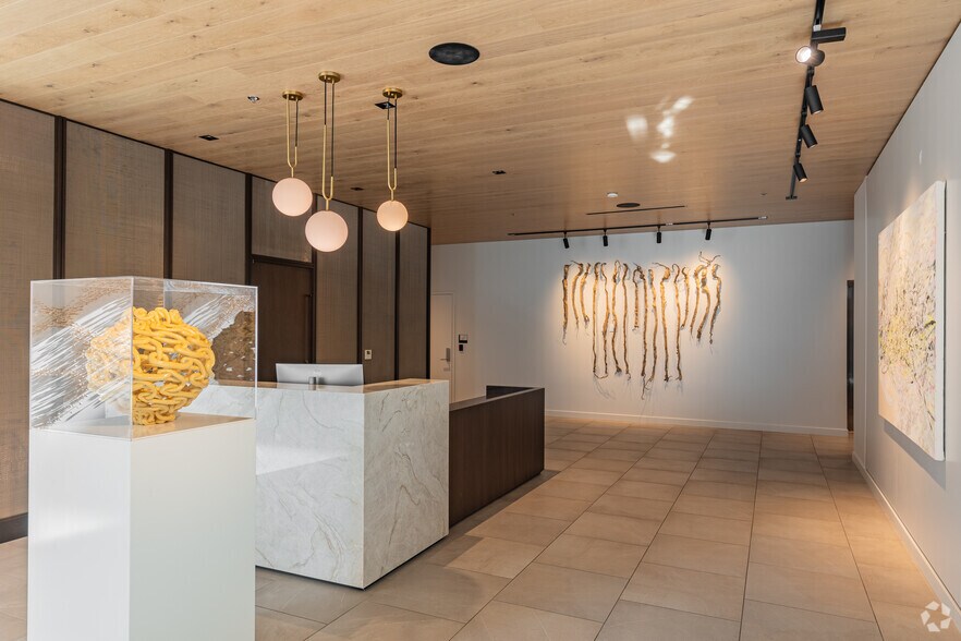 More Photos Of 2871 SE Division St, Portland Apartments For Lease