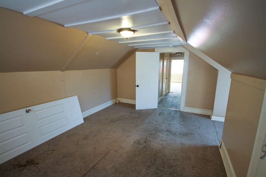 More Photos Of 1909 Cherry Rd, Rock Hill Office For Sale