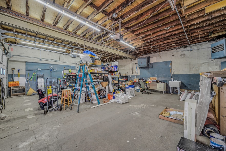 More Photos Of 515 Wyoming Ave, Scranton Flex For Sale